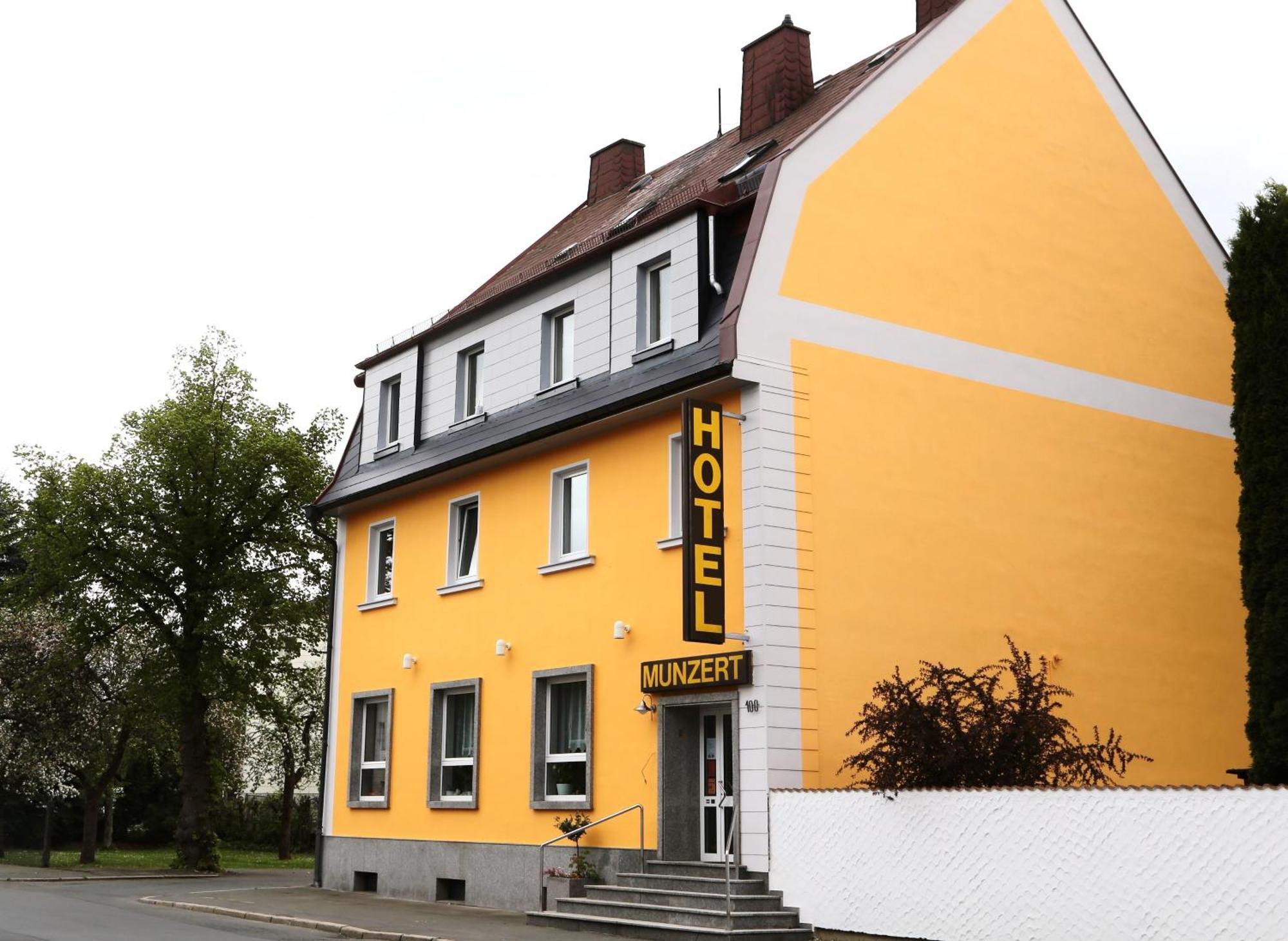 Hotel Munzert Hof  Bagian luar foto